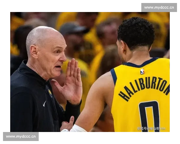 聚焦NBA赛事直播全程解读明星对决与赛场风云精彩瞬间与战术分析